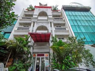 Reddoorz Plus @ Guntur Raya Setiabudi Cakarta Oda fotoğraf