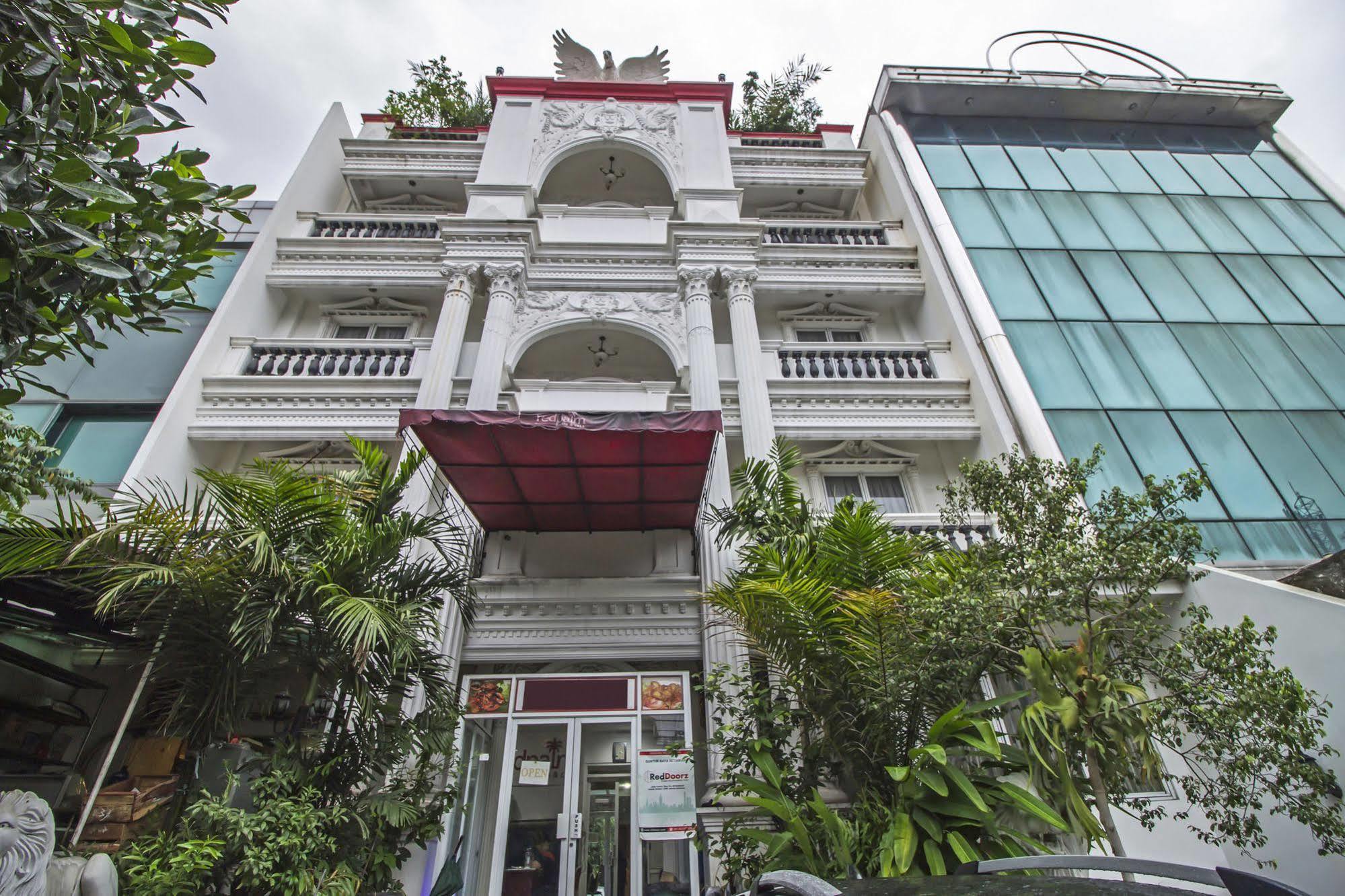 Reddoorz Plus @ Guntur Raya Setiabudi Cakarta Dış mekan fotoğraf