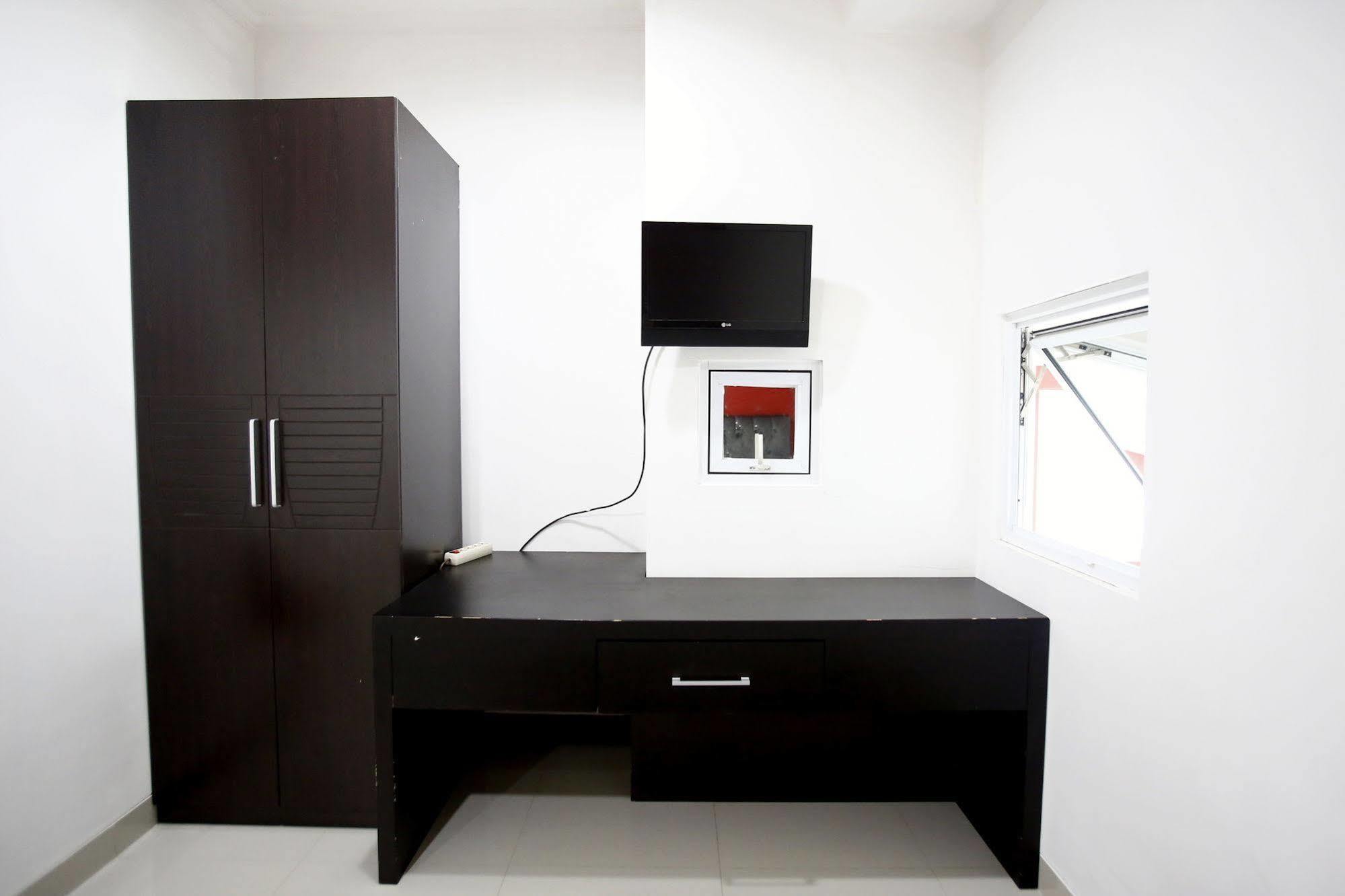 Reddoorz Plus @ Guntur Raya Setiabudi Cakarta Dış mekan fotoğraf