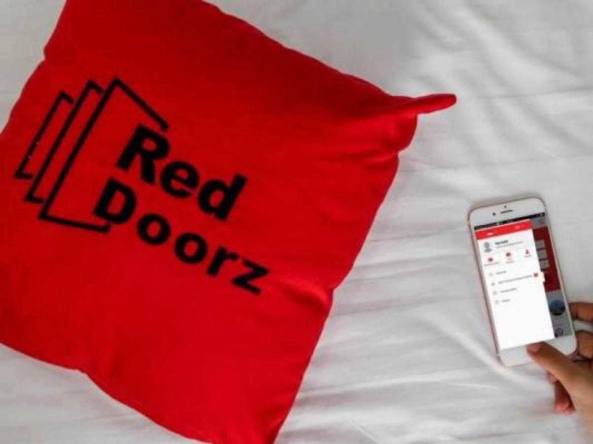 Reddoorz Plus @ Guntur Raya Setiabudi Cakarta Dış mekan fotoğraf